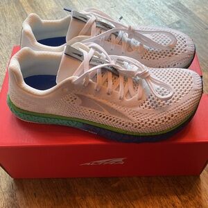 Altra Escalante Racer